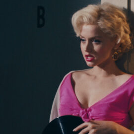 Revisión de rubias: Ana de Armas y Marilyn Monroe merecen algo mejor